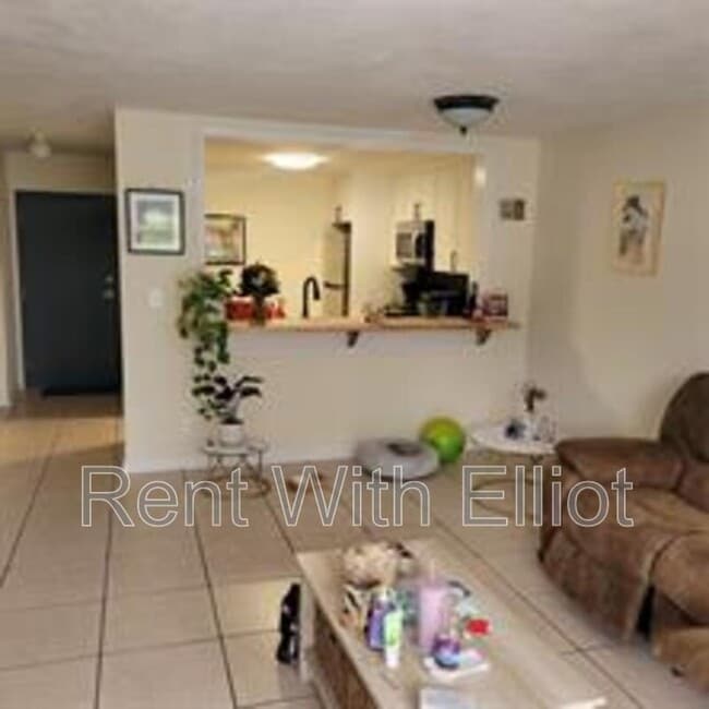 Building Photo - 7173 Orange Dr