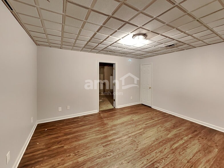 Building Photo - 420 Etowah Valley Way