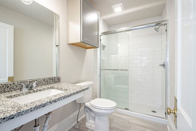Building Photo - 2 Bed 1 Bath in Downtown Little Rock, AR