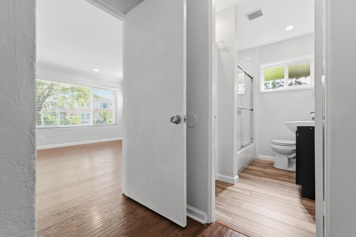 Building Photo - 8611 S 5th Ave