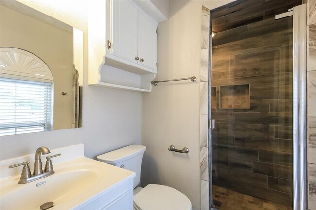 Building Photo - 309 S Morgan Dr