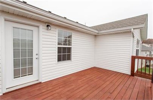 Building Photo - 123 Lyle Curtis Cir