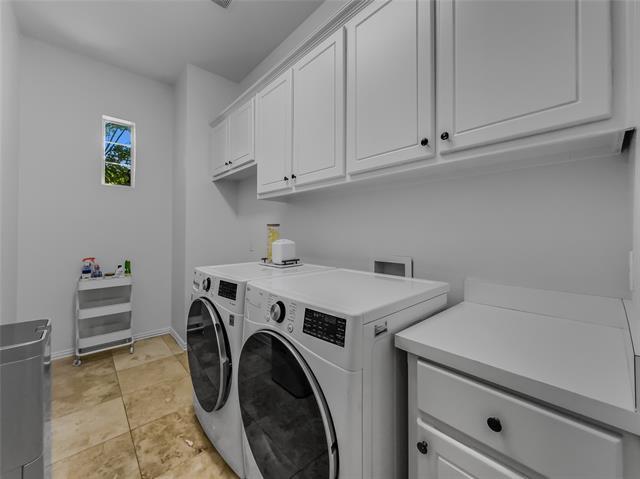 Building Photo - 5725 Meadowhaven Dr