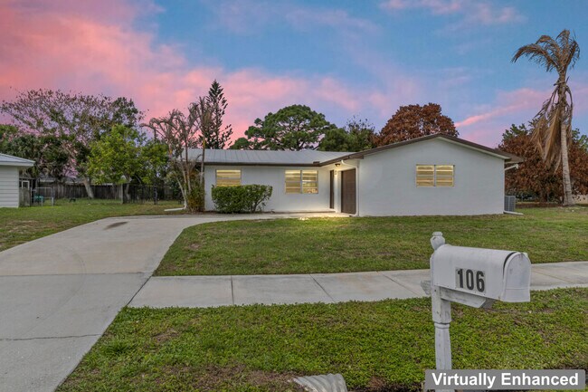 Building Photo - 106 NW Curtis St