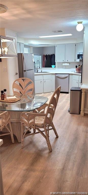 Building Photo - 7777 SE Continental Dr