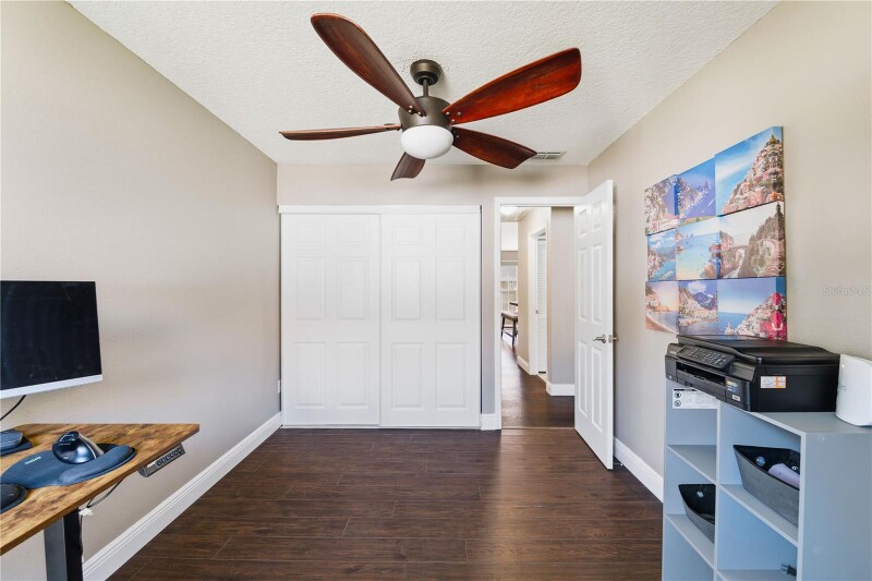 Building Photo - 7044 Woodhall Ave