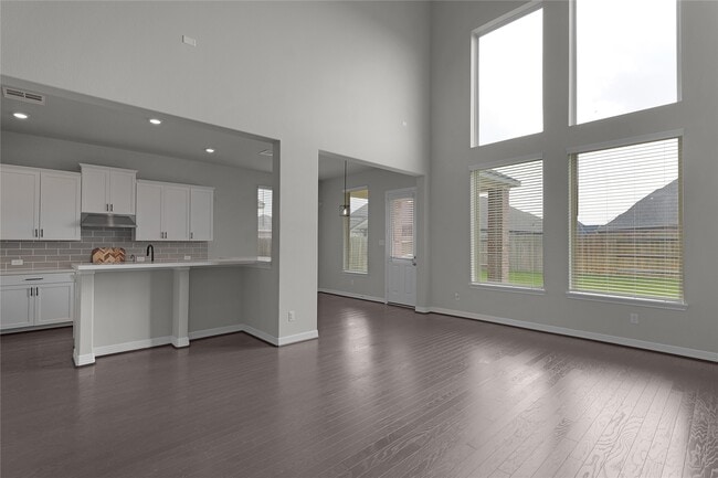 Building Photo - 6026 Lake Bridge Ln