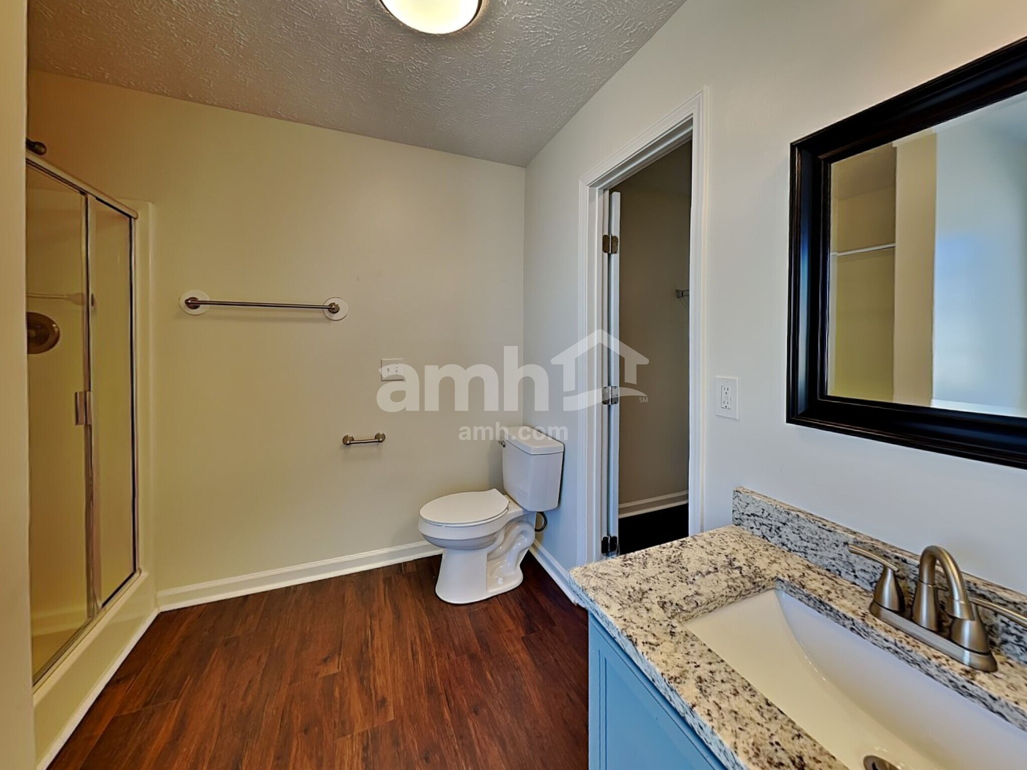 Building Photo - 651 Crescent Rd