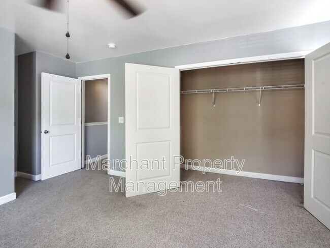 Building Photo - 209 Ashby Dr