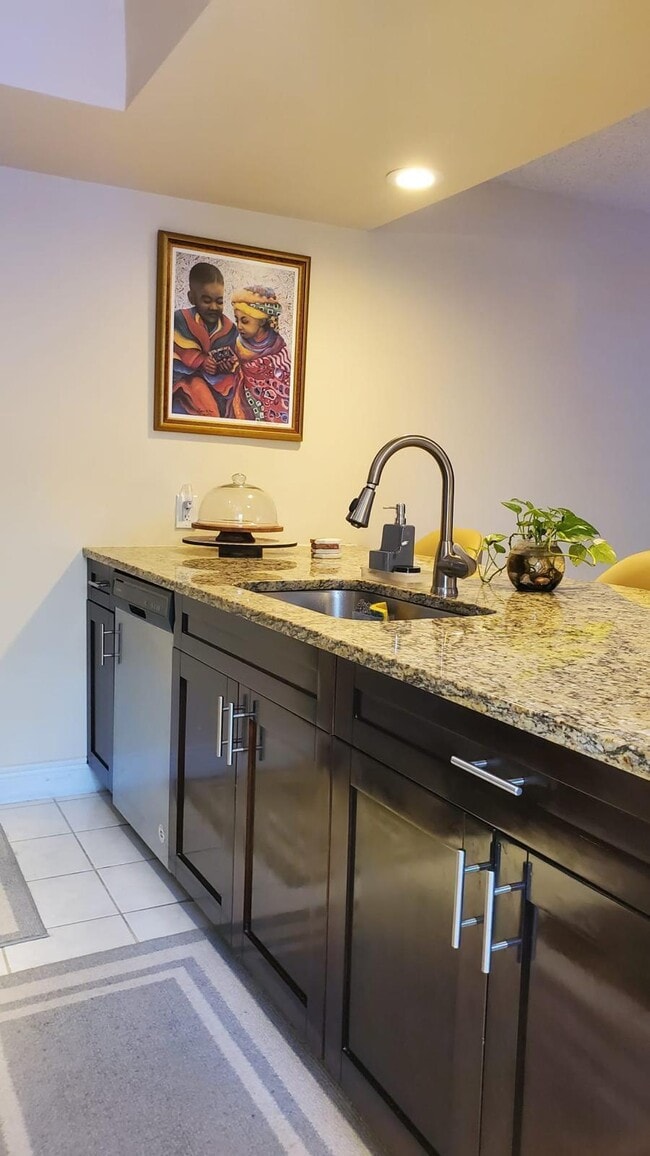 Building Photo - 2116 Praza Ln