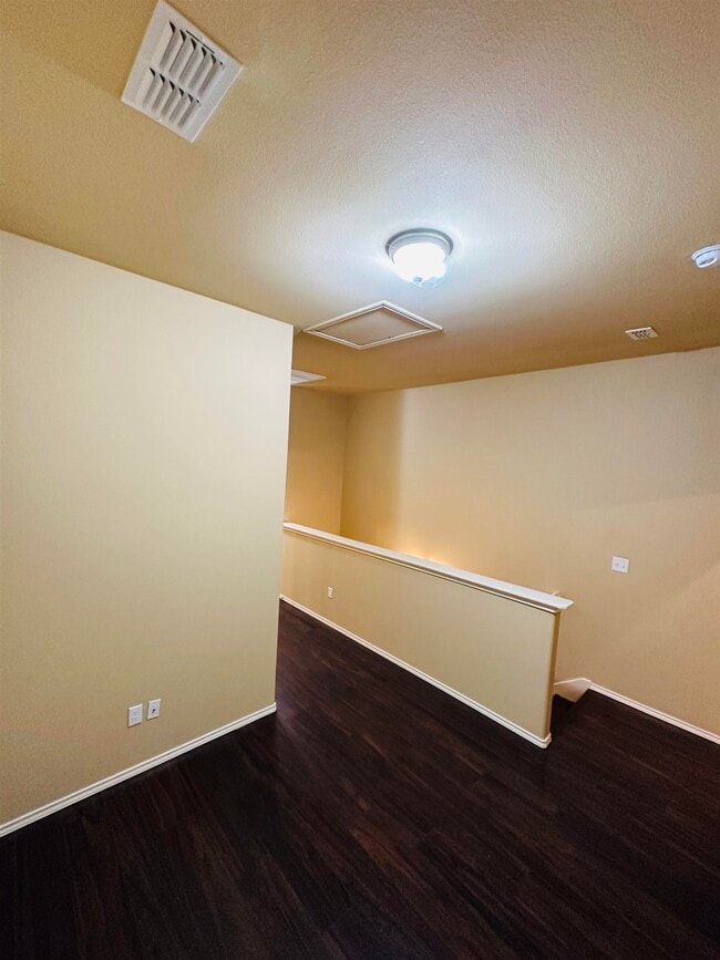 Building Photo - 5812 Montevista Dr