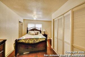 Building Photo - 460 Comal Ave