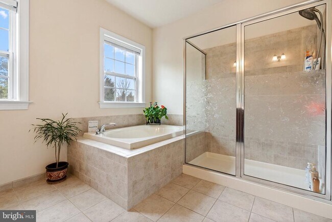 Building Photo - 133 Shilling Ave