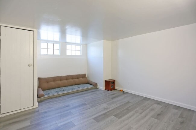Building Photo - 507 3rd Ave