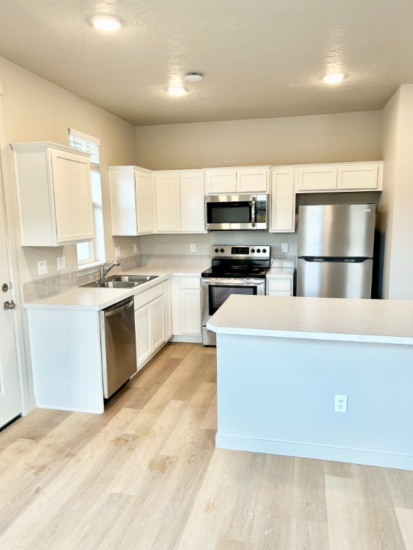 Building Photo - 2312 Spice Loop