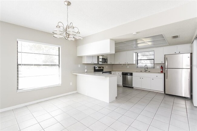 Building Photo - 5801 Pauma Pl