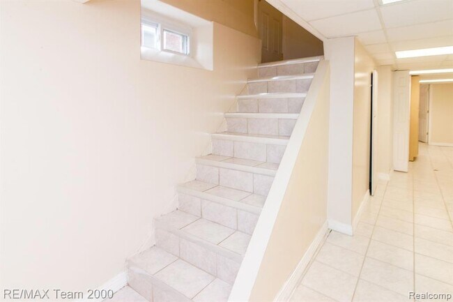 Building Photo - 7527 Hartwell St