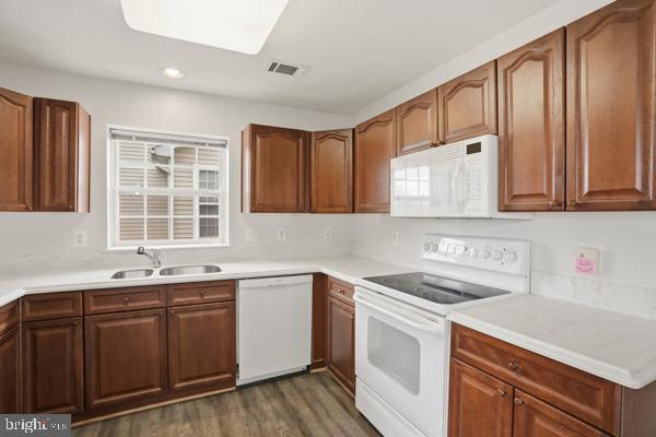 Building Photo - 2501 Coleridge Dr