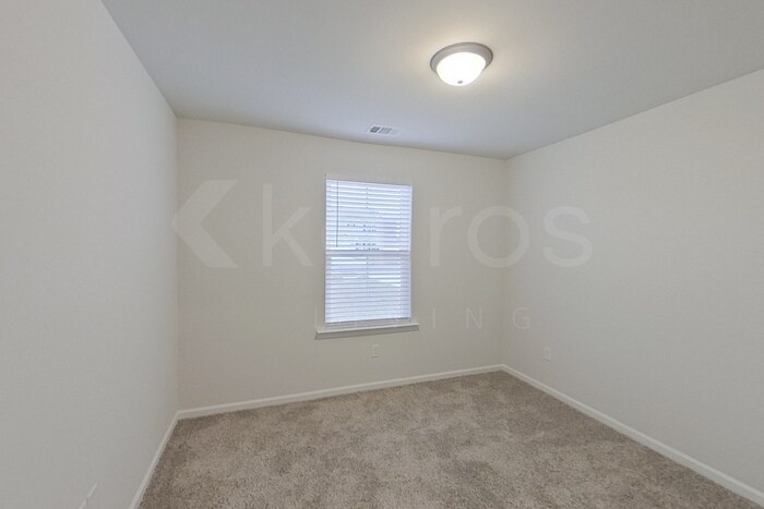 Building Photo - 114 Western Red Cedar Dr