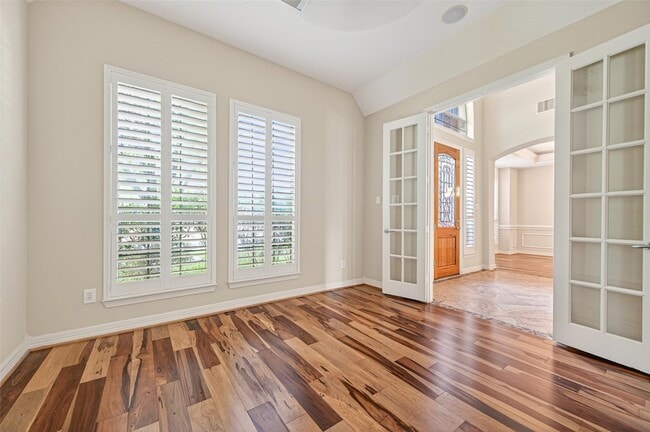 Building Photo - 5803 Grandwood Ln