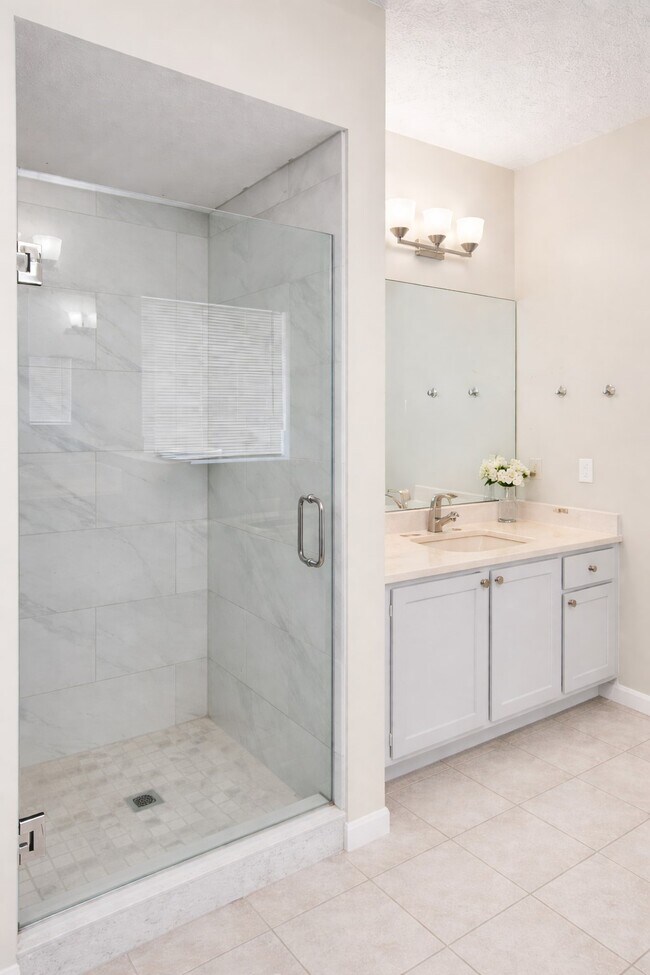 Building Photo - 10615 Alderford Ct