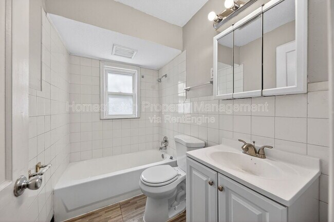 Building Photo - 605 Abston St