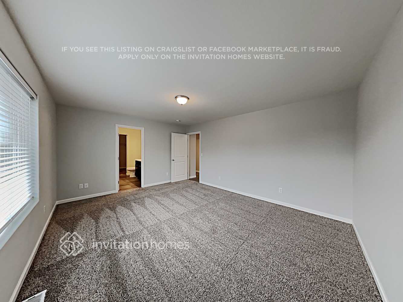 Building Photo - 9012 171st St NE