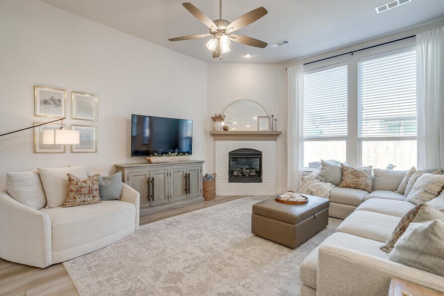 Building Photo - 14904 Chipwood Dr