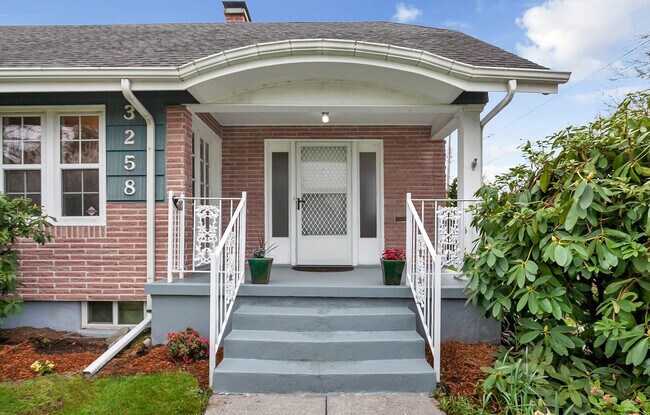 Building Photo - 3258 NE 78th Ave