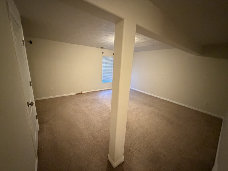 Building Photo - 4797 Huntly Dr
