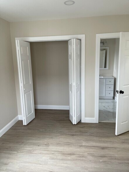 Building Photo - 171 Dunnell Ave