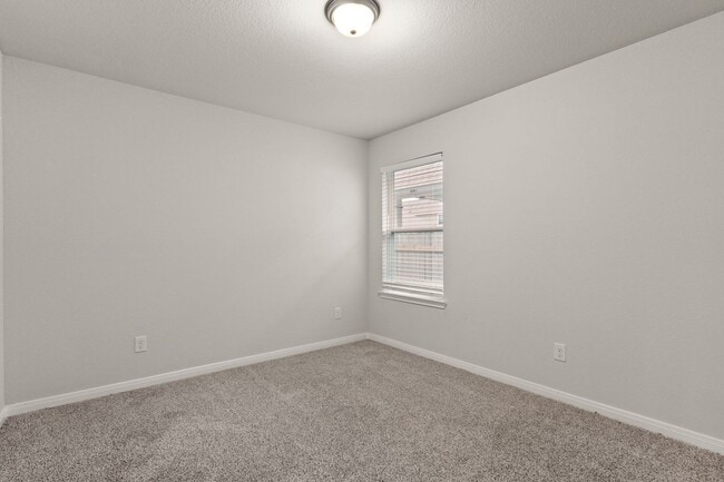 Building Photo - 7101 McGregor Lp