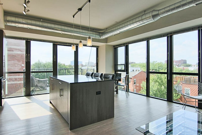 Building Photo - 200 W Scott St