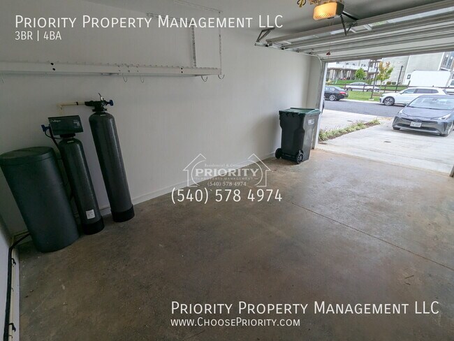 Building Photo - 2906 Belgian Dr