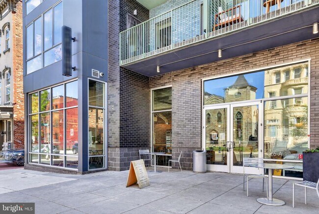 Building Photo - 914 N St NW