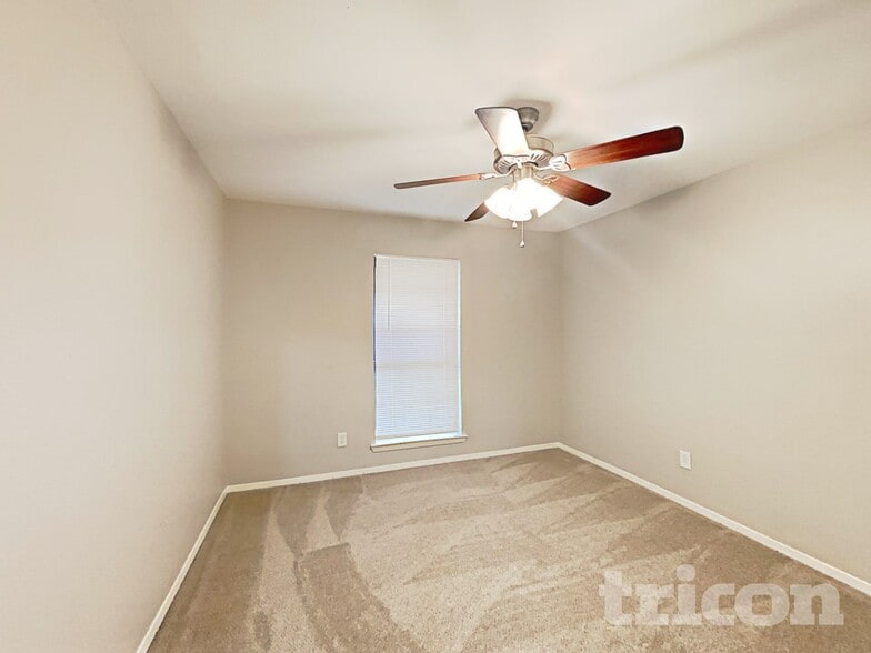 Building Photo - 1717 Wurzburg Dr