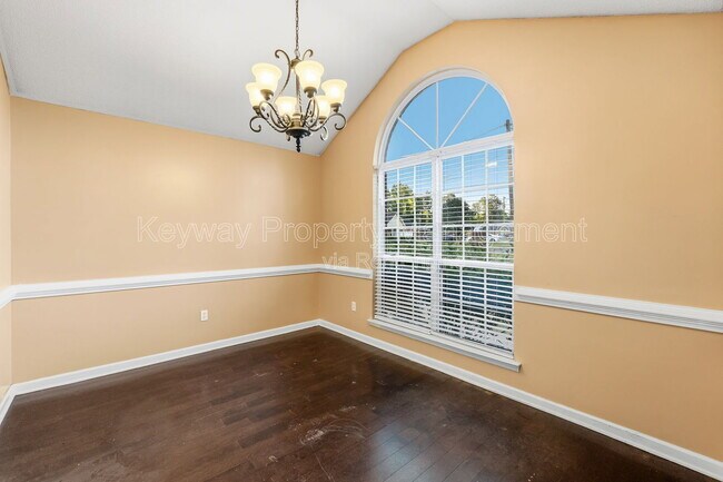 Building Photo - 3013 Heron Ct