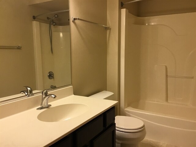 Building Photo - 4702 W Iris Ln