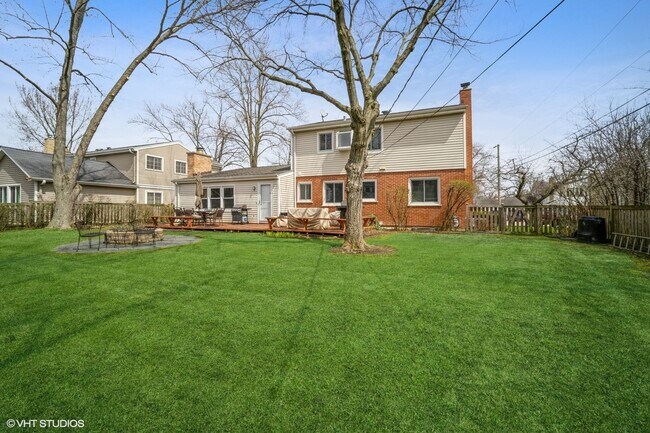 Building Photo - 110 Plum Tree Rd