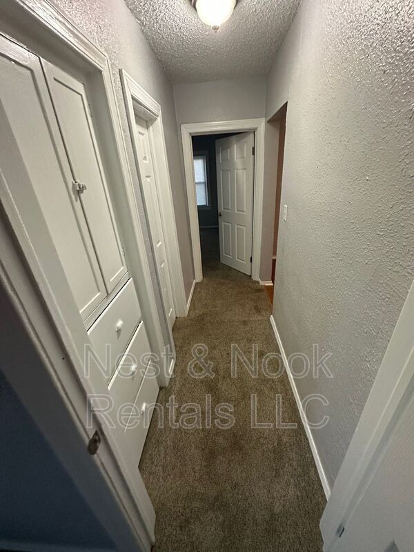 Building Photo - 412 S Urbana Ave