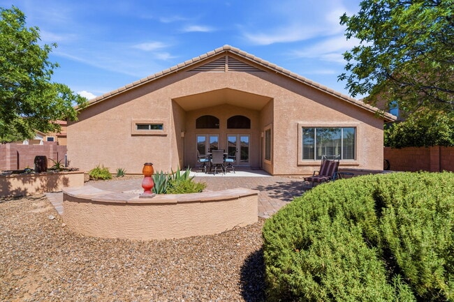 Building Photo - 39116 Quick Trot Dr