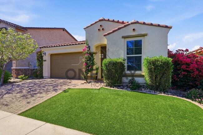 Building Photo - 9854 Thatcher Ave