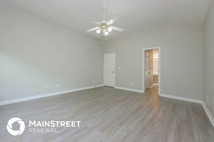 Building Photo - 10238 Deep Creek Pl