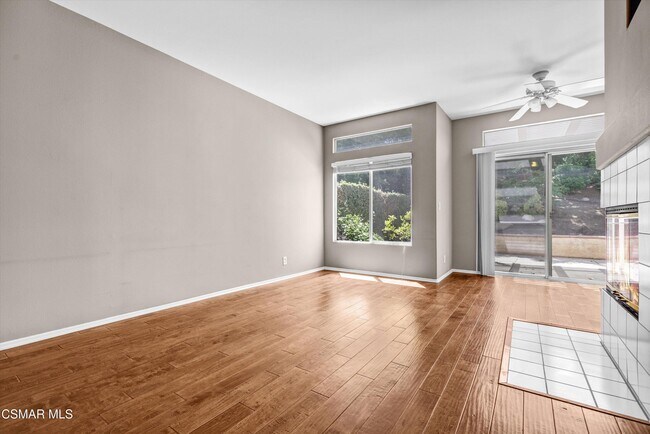 Building Photo - 4759 Rhapsody Dr