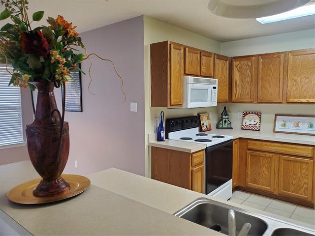 Building Photo - 5005 Boxwood Ln