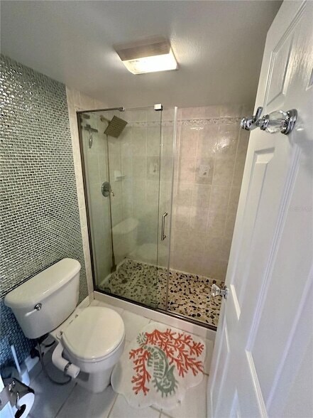 Building Photo - 6009 Sea Ranch Dr