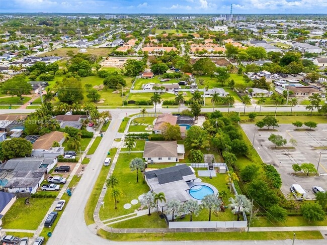 Building Photo - 11220 SW 181st Terrace