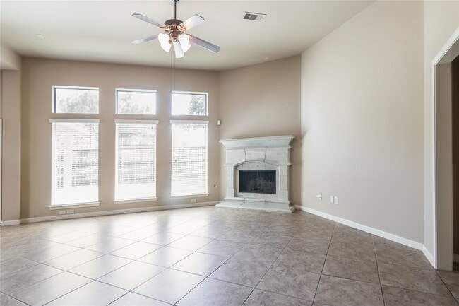 Building Photo - 26519 Longleaf Valley Dr