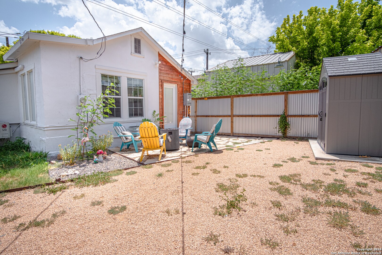 Building Photo - 311 Alamosa Ave