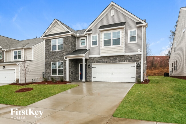 Building Photo - 574 Hillpark Ln